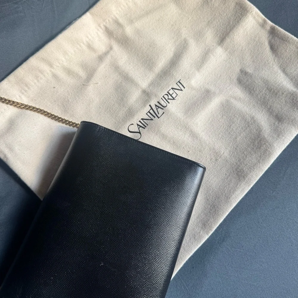 YSL Leather Cassandre - Picture 4 of 5